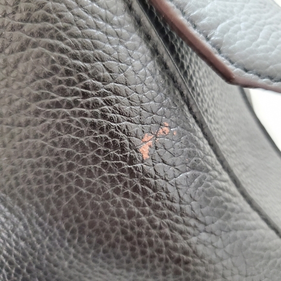 Tignanello Since 1989 Genuine Leather Black Shoulder Bag - Picture 14 of 15